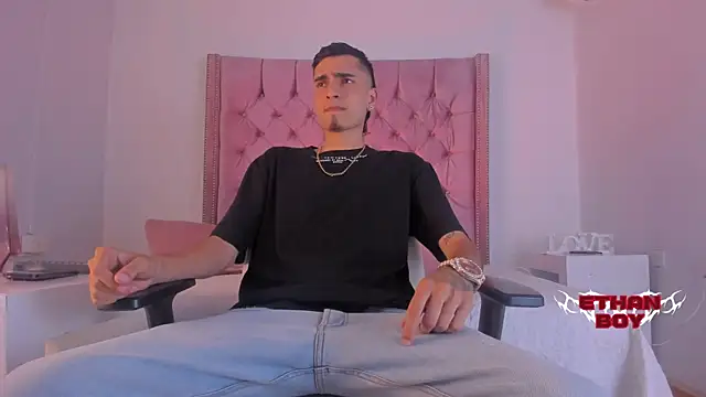 Ethan Boy  online show from October 27, 8:46 pm