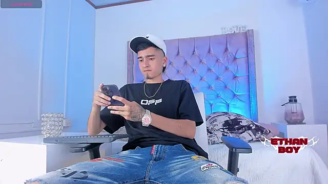 Ethan Boy  online show from November 29, 9:29 pm