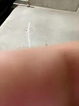 manu8325 online show from October 19, 12:33 am