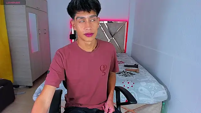 Jacovo2002 online show from October 20, 1:50 am