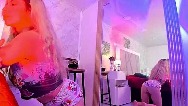 Sophie teller online show from October 13, 4:12 am