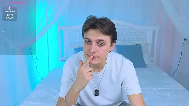 GGimperator  online show from October 31, 6:20 pm