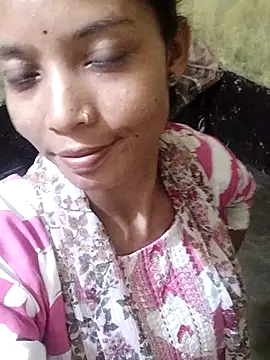 Snapshot of Jaanvi_G chatting on October 23, 12:26 pm Jaanvi G online show from October 23, 12:26 pm