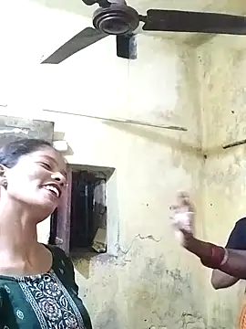 Snapshot of Jaanvi_G chatting on October 29, 1:24 pm Jaanvi G online show from October 29, 1:24 pm