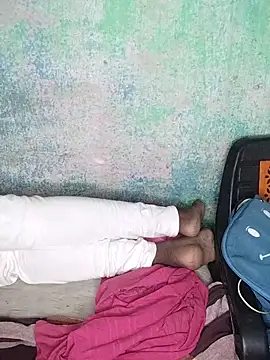 Snapshot of Jaanvi_G chatting on November 1, 12:40 pm Jaanvi G online show from November 1, 12:40 pm