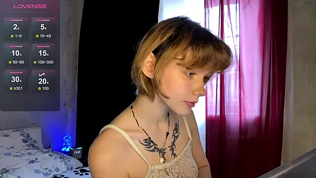 Snapshot of Kate_mikki chatting on October 25, 3:25 am Kate mikki online show from October 25, 3:25 am