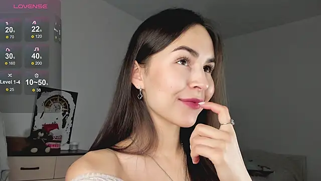 LionKierra online show from November 29, 4:04 am