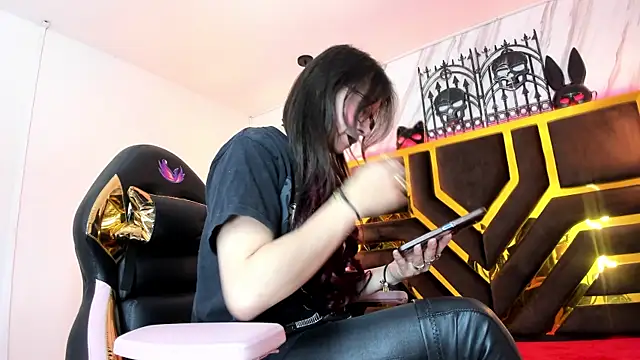 Evangelinejoness  online show from October 27, 11:36 am