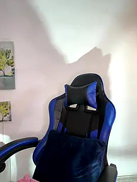 Adeline 1 online show from October 31, 9:16 pm