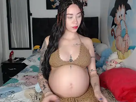 Queen of m111lk online show from December 18, 11:11 pm