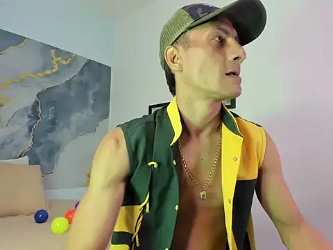 latin crissex online show from November 7, 11:54 am