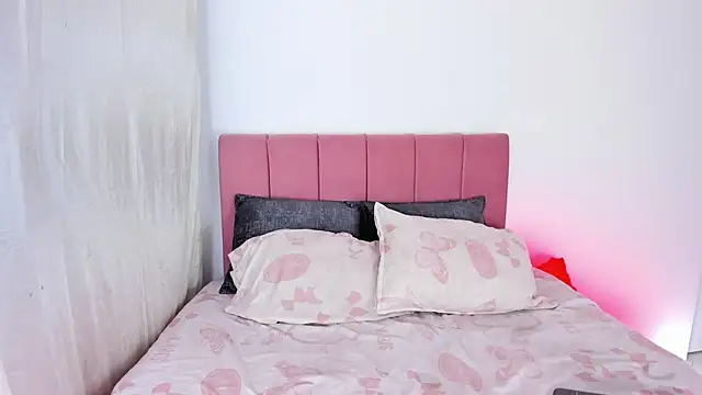 Snapshot of RashidaScott chatting on November 28, 7:11 am RashidaScott online show from November 28, 7:11 am