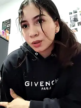 sophia salazar18 online show from October 30, 9:26 pm