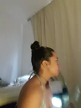 chiarafus0 online show from November 30, 1:04 pm