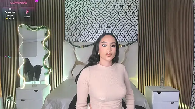 BEELLA TAY1 online show from November 25, 9:04 pm