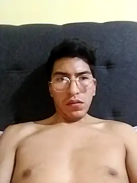 Rizz Latino online show from November 12, 12:00 am