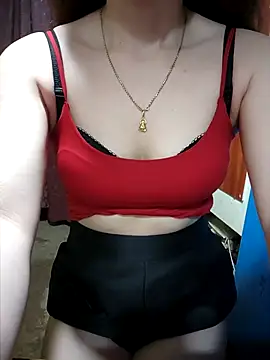 LeanaLy online show from October 28, 1:53 am