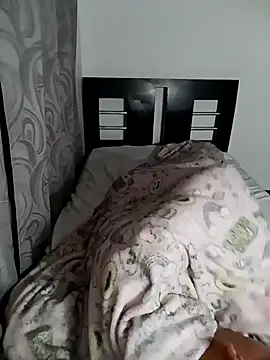 Snapshot of Ruberga20 chatting on November 12, 8:04 am Ruberga20 online show from November 12, 8:04 am