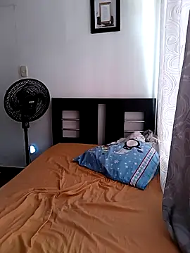 Snapshot of Ruberga20 chatting on December 4, 1:42 pm Ruberga20 online show from December 4, 1:42 pm