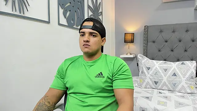 violeta and maxx online show from November 28, 12:13 am