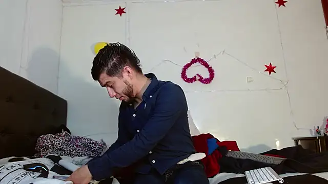 picante70  online show from November 16, 10:54 am