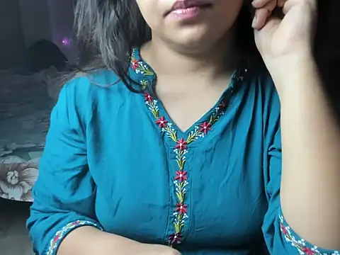 Snapshot of Divya68 chatting on October 15, 6:08 pm Divya68 online show from October 15, 6:08 pm