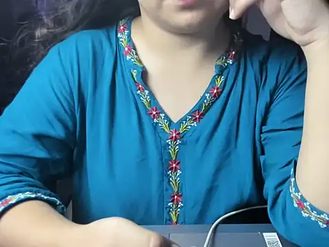 Snapshot of Divya68 chatting on October 17, 5:48 pm Divya68 online show from October 17, 5:48 pm