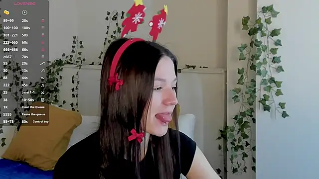 ChillGato online show from December 15, 1:32 am