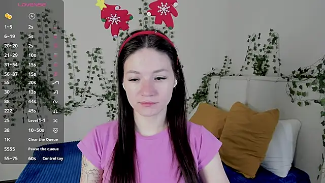 ChillGato online show from December 17, 1:33 am