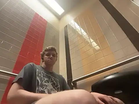 Snapshot of eddieeeeee1232 chatting on October 27, 3:16 pm eddieeeeee1232 online show from October 27, 3:16 pm