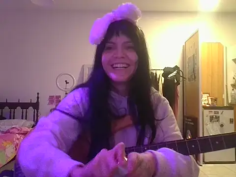 miapink33 online show from November 6, 1:39 am