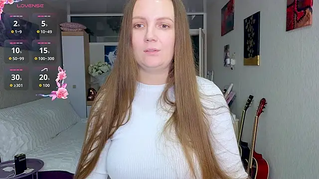 Amy  Leee  online show from October 20, 5:57 pm