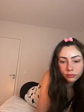 Baby Mia pires online show from November 22, 1:15 am