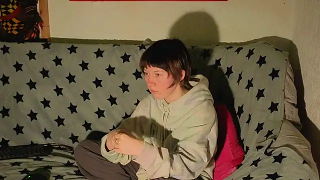 ReincarnatedAngel online show from October 23, 8:51 pm