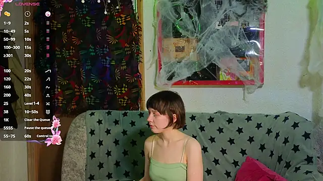 ReincarnatedAngel online show from November 7, 7:36 pm