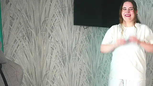 YuriFout online show from October 15, 11:21 am