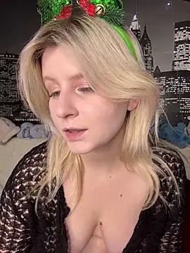 Snapshot of BonnyeBoom chatting on November 26, 3:35 pm BonnyeBoom online show from November 26, 3:35 pm