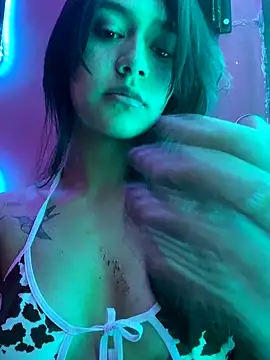 Nahomy cute1 online show from October 31, 11:39 pm