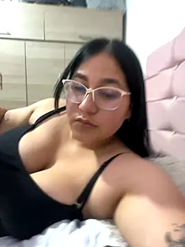 Snapshot of kassandra_luxury chatting on November 4, 9:36 pm kassandra luxury online show from November 4, 9:36 pm