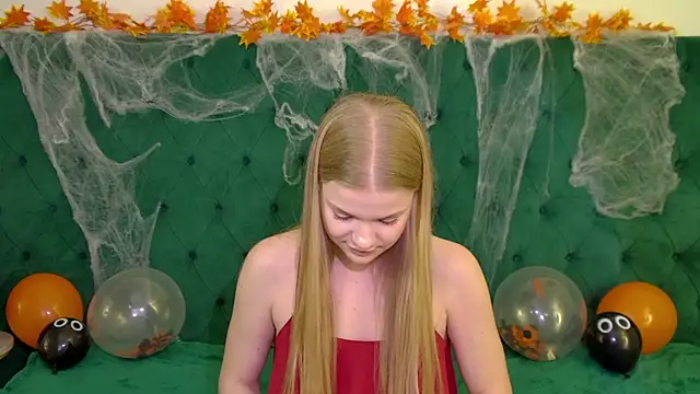 LilitRosen online show from October 27, 6:12 pm