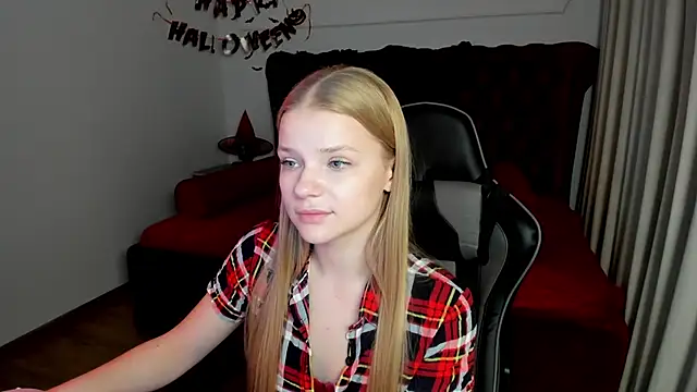 LilitRosen online show from October 30, 7:58 pm