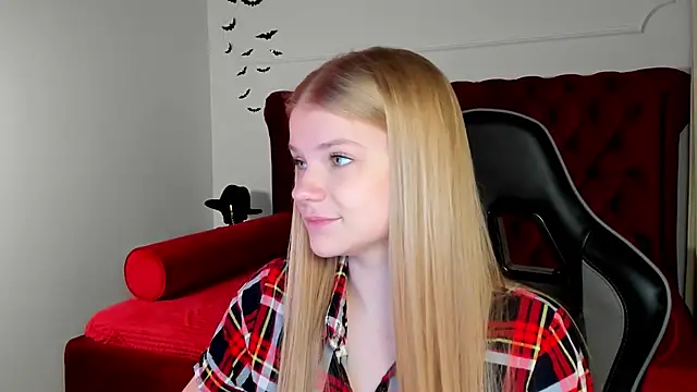 LilitRosen online show from November 17, 6:14 pm