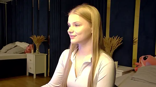 LilitRosen online show from November 23, 5:18 am