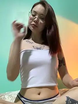 KittyK at online show from November 20, 9:47 pm