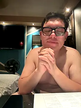 Snapshot of AlexRZ93 chatting on November 3, 1:40 am AlexRZ93 online show from November 3, 1:40 am