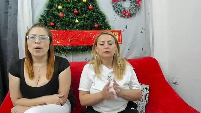 lesb milf online show from December 27, 9:22 pm