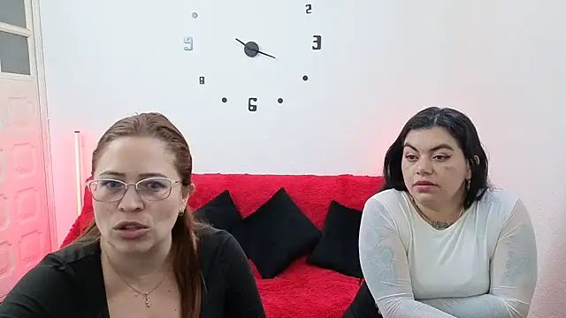 lesb milf online show from September 29, 3:17 pm