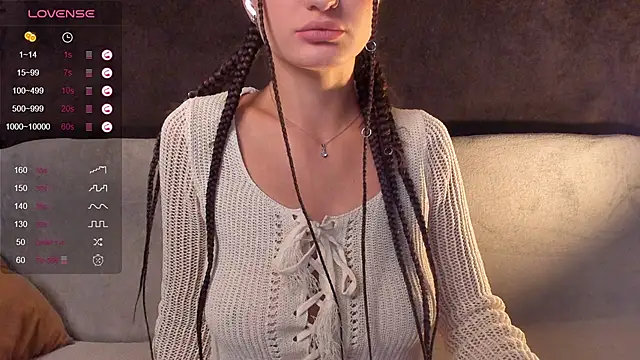 Snapshot of VickiRoom chatting on February 1, 8:47 pm VickiRoom online show from February 1, 8:47 pm