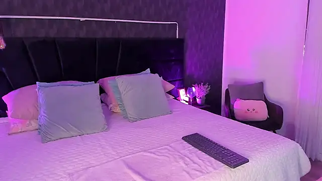 mariianna lopez  online show from January 31, 3:11 pm