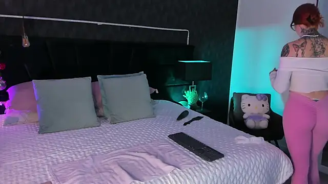 mariianna lopez  online show from March 6, 11:47 am